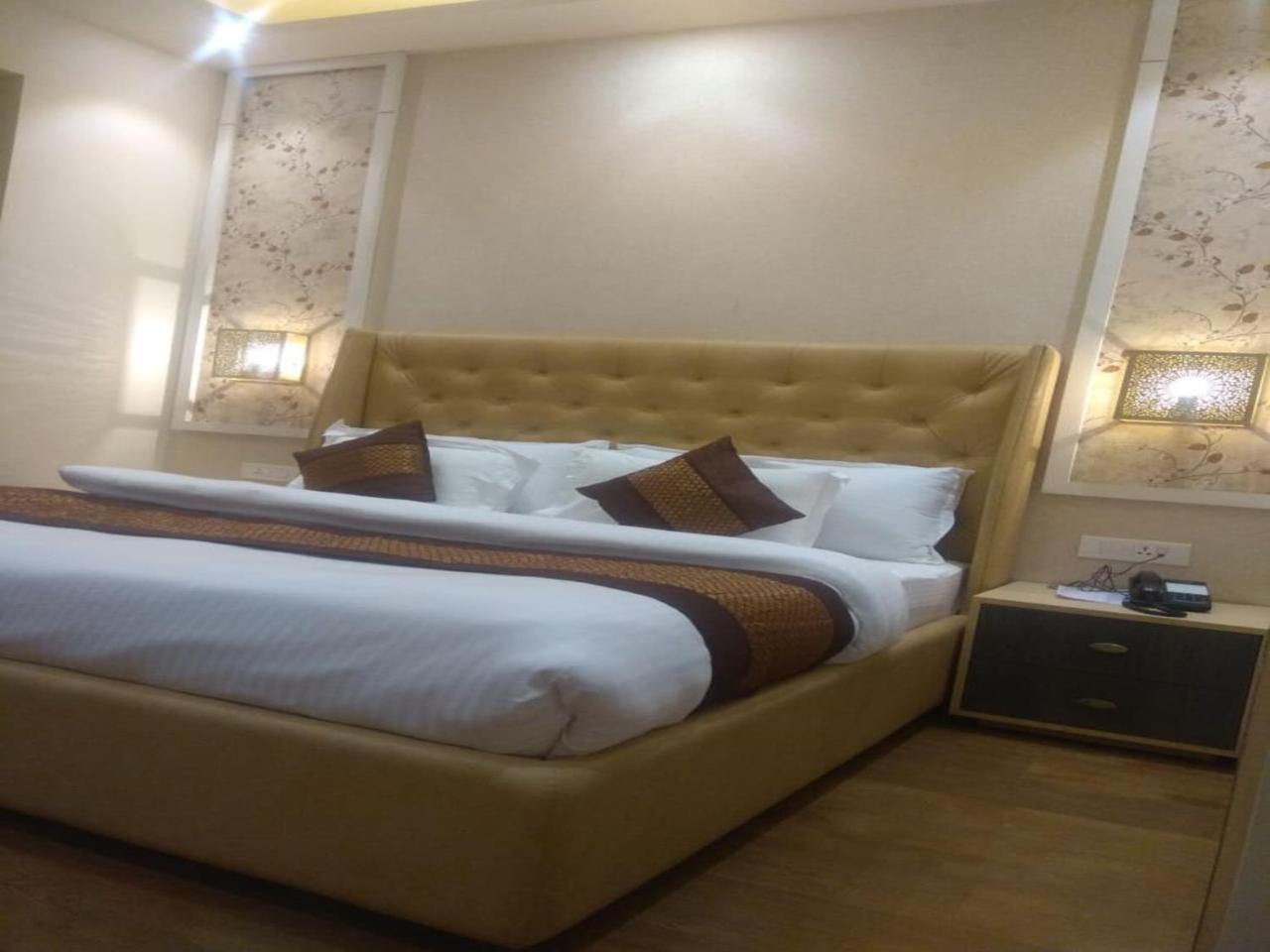 Csjs Inn By Krishna Group Of Hotels 阿姆利则 外观 照片